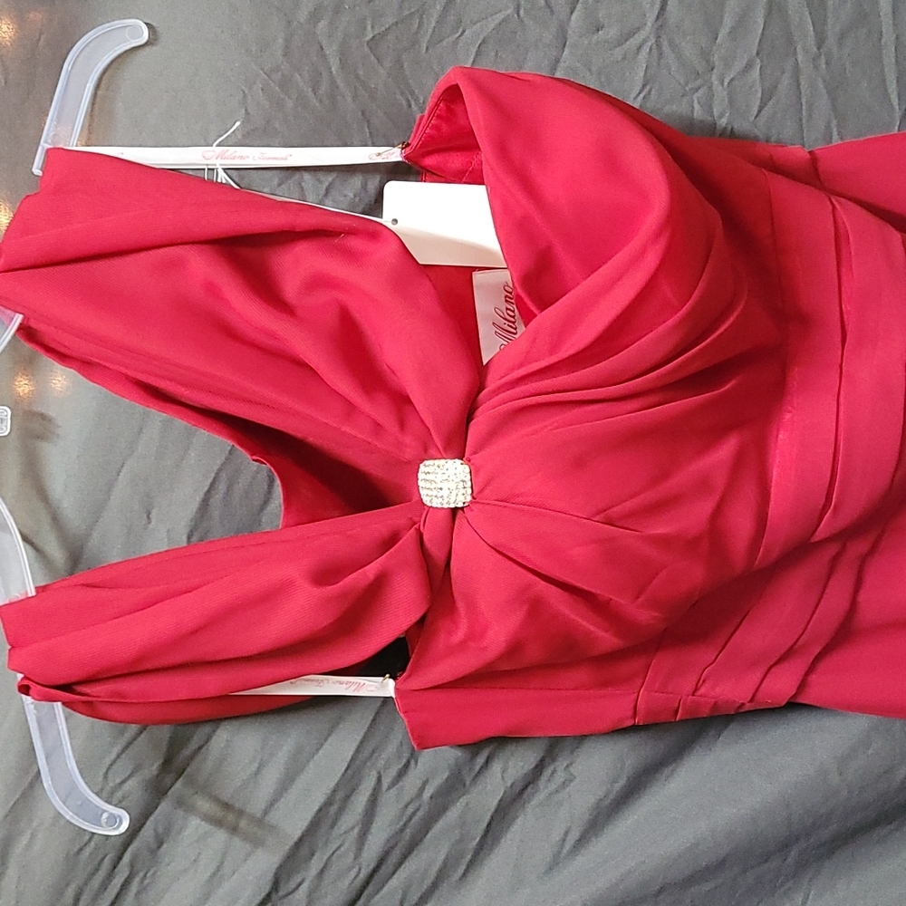 Dress - Picture 2 of 9